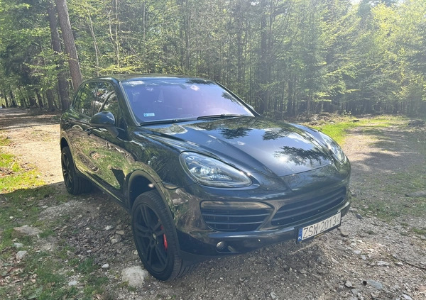 Porsche Cayenne cena 86000 przebieg: 313000, rok produkcji 2011 z Grybów małe 211